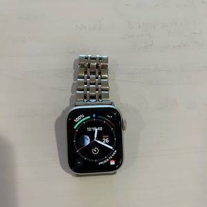 Apple Watch Series 4